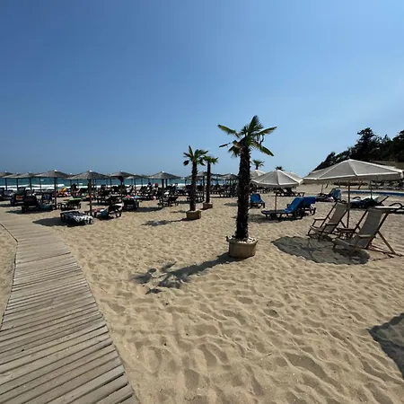 Апартаменты Marine Sands *